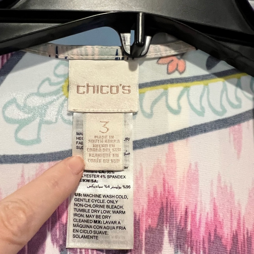 Chico’s top - Picture 2 of 4